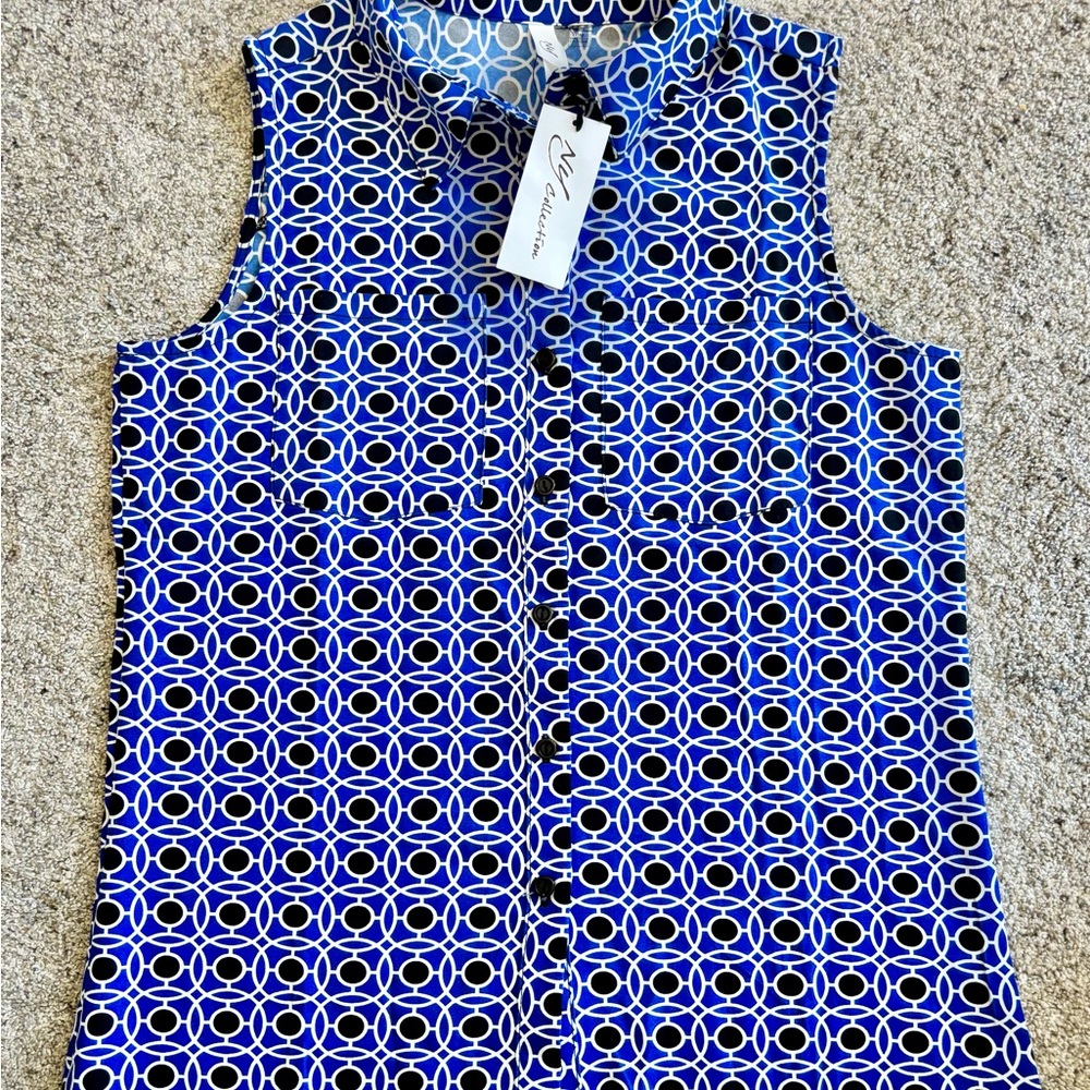 NWT NY Collection Black and Blue Circle Pattern Sleeveless Blouse Size: PM